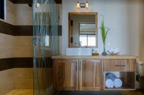 Hermosa Retreat Hr5 Luxury Villa