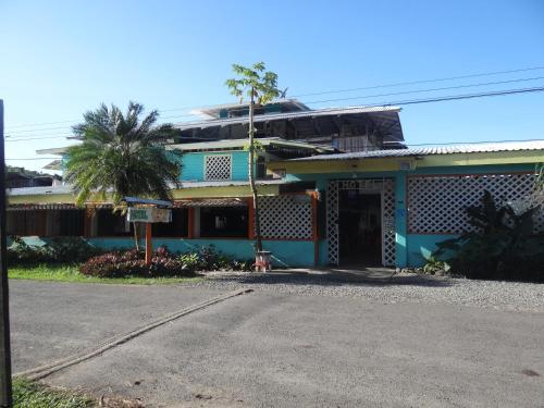 Albergue Hotel Puerto Viejo