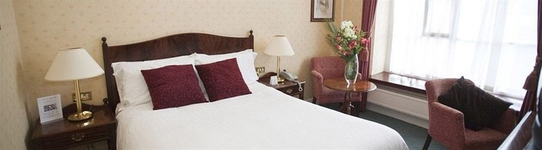Hotel Blarney Woollen Mills