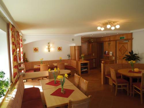 Hostal Pension Mozart