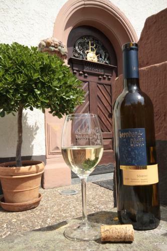 Hostal Weingut, G�stehaus Und Kr�uterhof