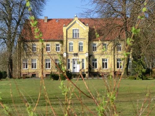Hotel Dom�ne Neu Gaarz Apartments