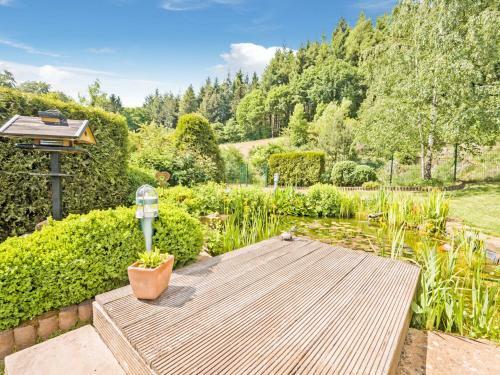 Charming Apartment In Weinsheim With Garden