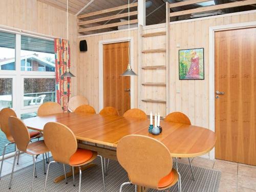 Three-bedroom Holiday Home In Sj�lund 3