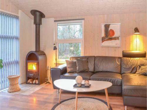 Holiday Home G�gevej Henne I