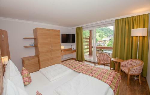 Harmony's Hotel Pr�gant