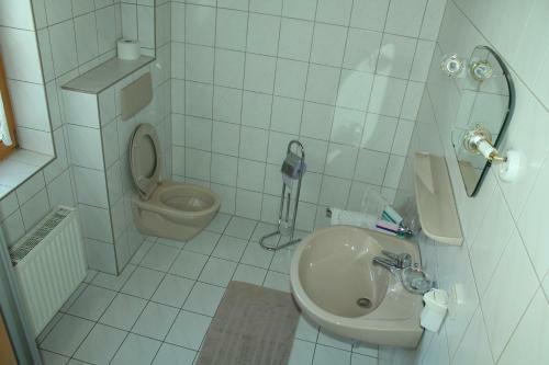 Hostal Appartement Pension Grasser