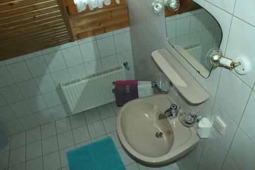 Hostal Appartement Pension Grasser