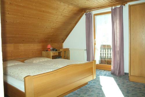 Hostal Appartement Pension Grasser