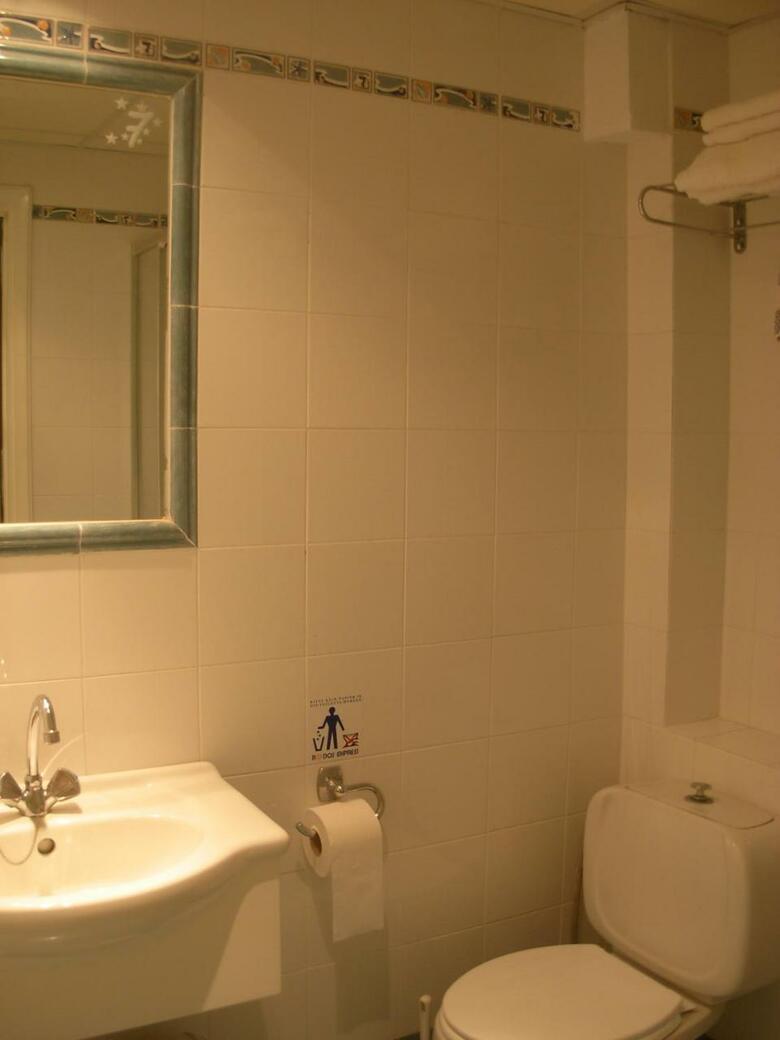 Hotel Seven Stars