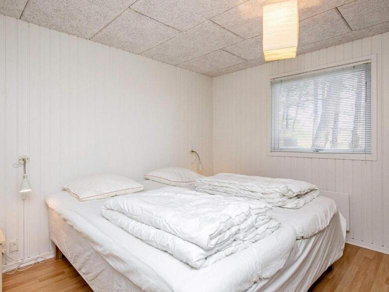 Six-bedroom Holiday Home In Humble