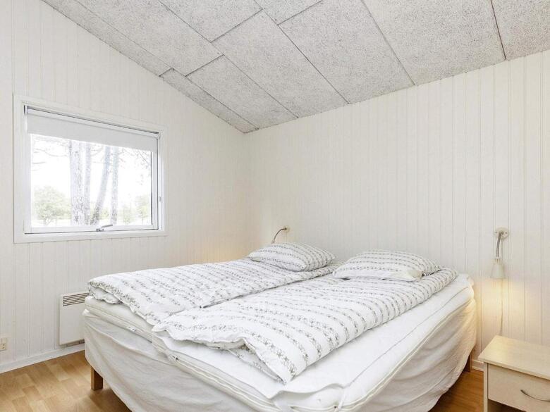 Six-bedroom Holiday Home In Humble
