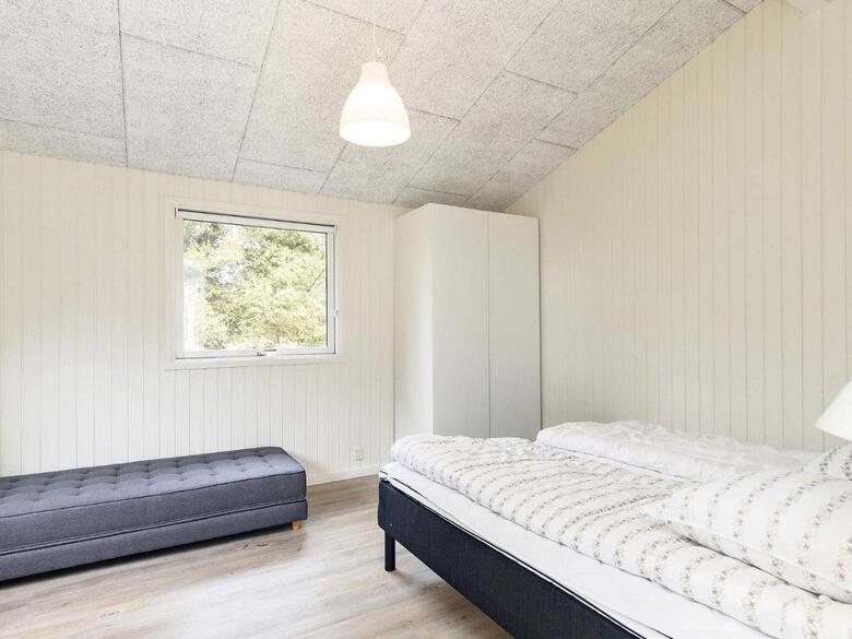 Six-bedroom Holiday Home In Humble