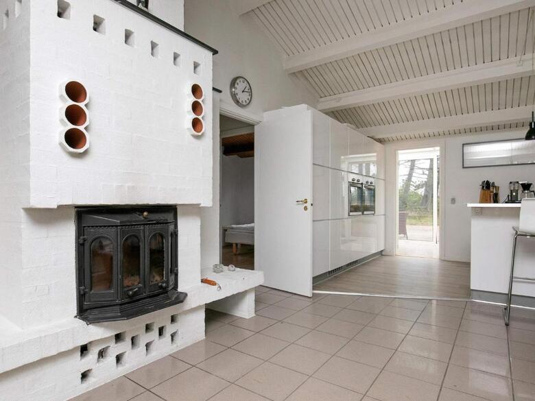 Six-bedroom Holiday Home In Humble