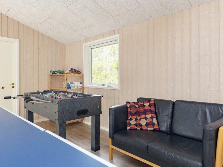 Six-bedroom Holiday Home In Humble