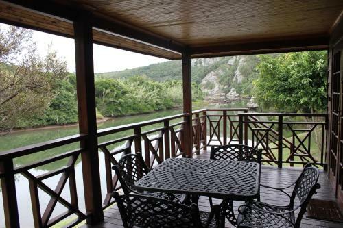 Hotel Areena Riverside Resort & Private Game Reserve