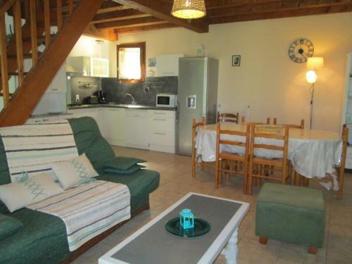 Holiday Home La Ch�taigneraie