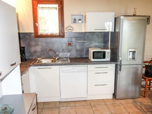 Holiday Home La Ch�taigneraie
