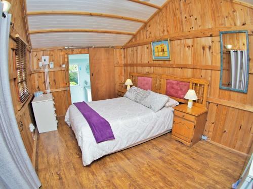 Elly's Place B&B