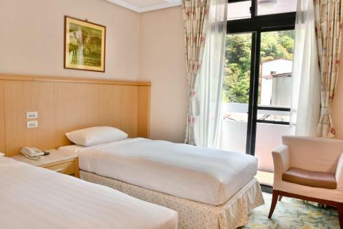 Honey Moon Hotel