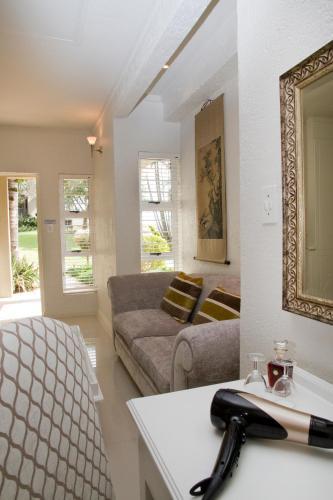 Hostal Loerie's Call Guesthouse