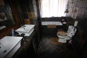 Hostal African Rock Lodge