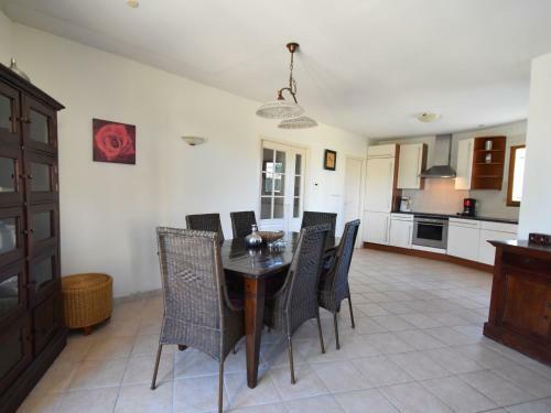 Spacious Holiday Home In Escales With Private Swimming Pool
