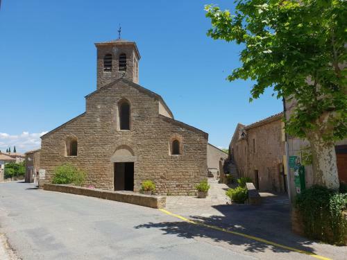 Spacious Holiday Home In Escales With Private Swimming Pool