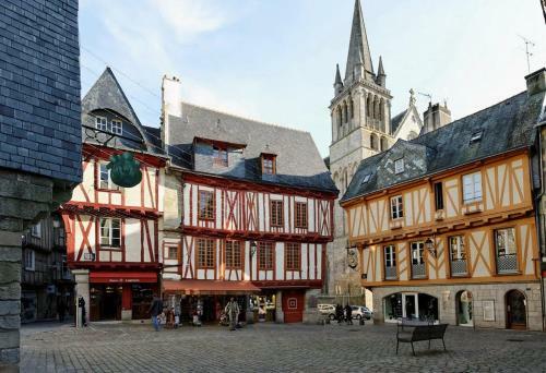 Larmor-baden Villa Sleeps 8 Pool Wifi