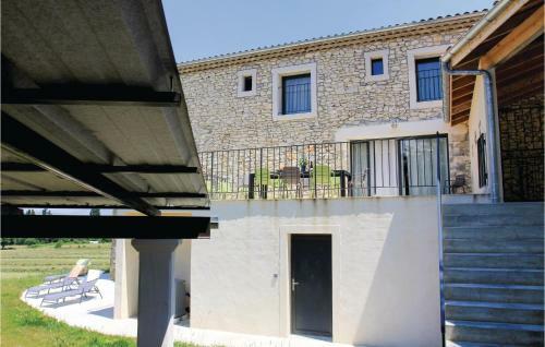 Six-bedroom Holiday Home In La Touche