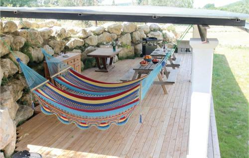 Six-bedroom Holiday Home In La Touche