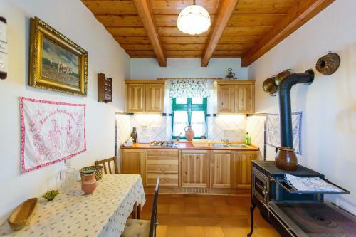 �reghegyi Apartman