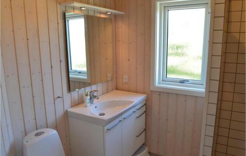 Holiday Home Haulundsvej S�by IV