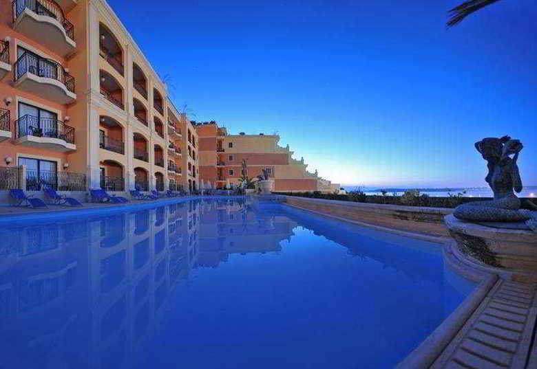 Grand Hotel