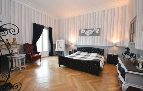 Four-bedroom Holiday Home In Sauzet