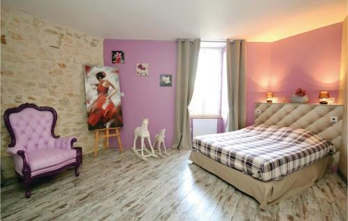 Four-bedroom Holiday Home In Sauzet