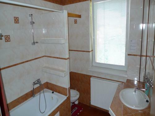 Hostal Penzion Fant�zia Michalov�