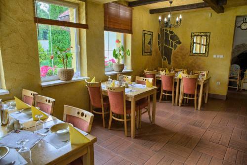 Hostal Penzion Fant�zia Michalov�