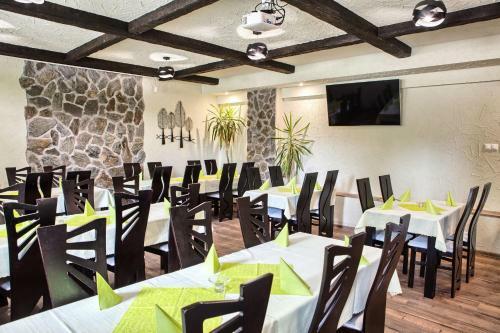 Hostal Penzion Fant�zia Michalov�