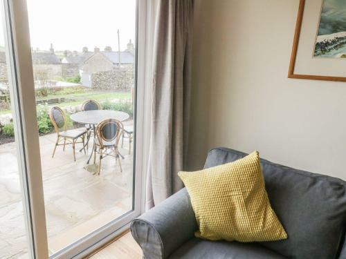 2 Orchard Leigh