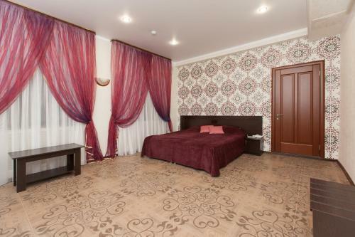 Regina Petrovsky Hotel