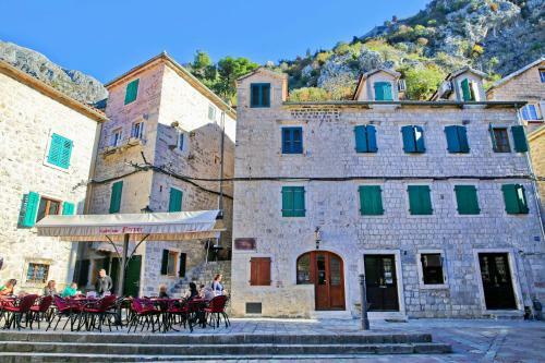 Old Town Boskovic Apartment