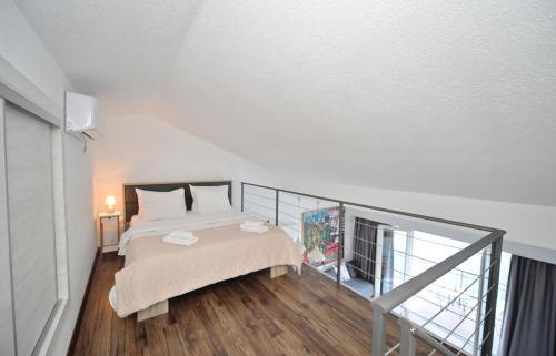 Apartments House 44