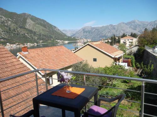 Apartments Coso
