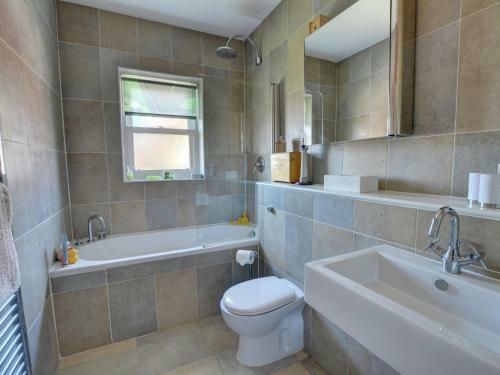 Nice Apartment In Deal Kent With Parking