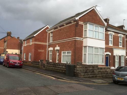 Hostal St Anne's Road Guest House