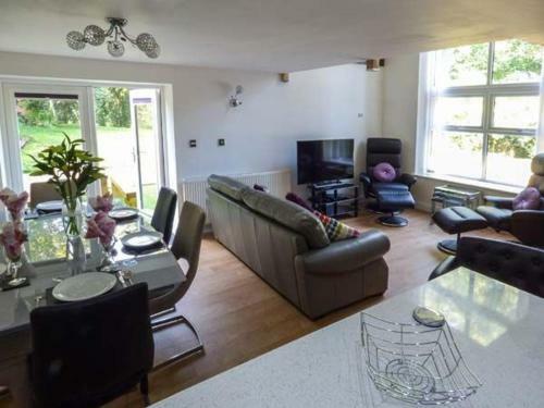 Dunsdale Lodge