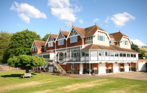 Hotel Leander Club