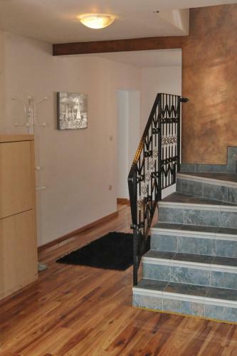 J & P Apartments