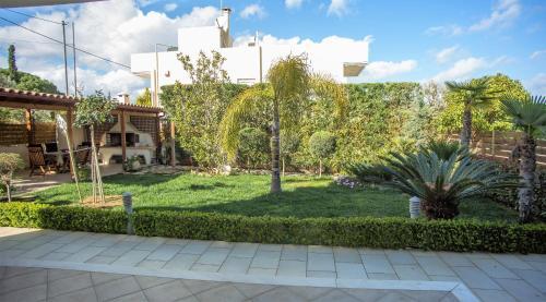 Elite Villa Sea Paradise 200m. From The Beach.